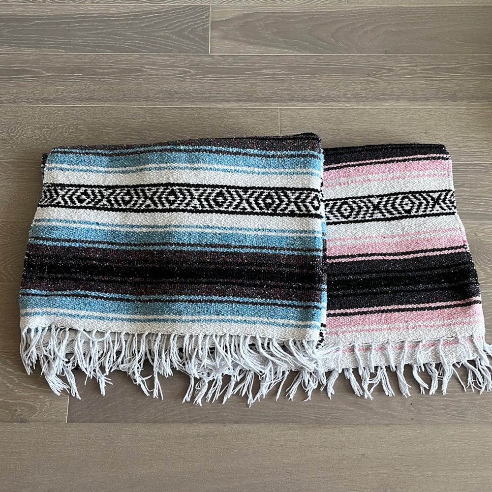 2 yoga blankets